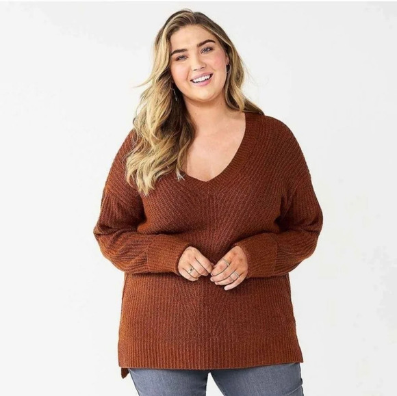NWT Plus Size Nine West V-Neck Stitch Front Tunic Sweater - Picture 1 of 13